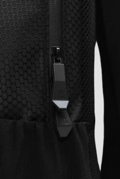Apex 2.0 25L Backpack - Black/Cement Grey 12 Apex 2.0 25L Backpack - Black/Cement Grey -Sports Clothing Store APEX2.025LBACKPACK BLACK CEMENTGREY detail3
