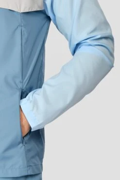 Breeze Windbreaker - Moonstone/Light Smoke Grey/Steel Blue 11 Breeze Windbreaker - Moonstone/Light Smoke Grey/Steel Blue -Sports Clothing Store BREEZE WINDBREAKER MOONSTONE LT SMOKE GREY STEEL BLUE sleeve detail