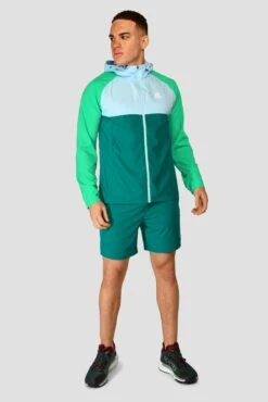 Breeze Windbreaker - Mountain Meadow/Moonstone/Deep Sea 8 Breeze Windbreaker - Mountain Meadow/Moonstone/Deep Sea -Sports Clothing Store BREEZE WINDBREAKER MOUNTAIN MEADOW MOONSTONE DEEP SEA front