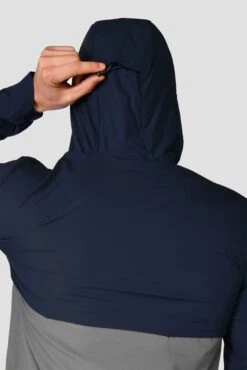 Curve 2.0 Jacket - Midnight Blue/Dark Slate Grey -Sports Clothing Store CURVE 2.0 JACKET MIDNIGHTBLUE SLATEGREY BACK HOODDETAIL