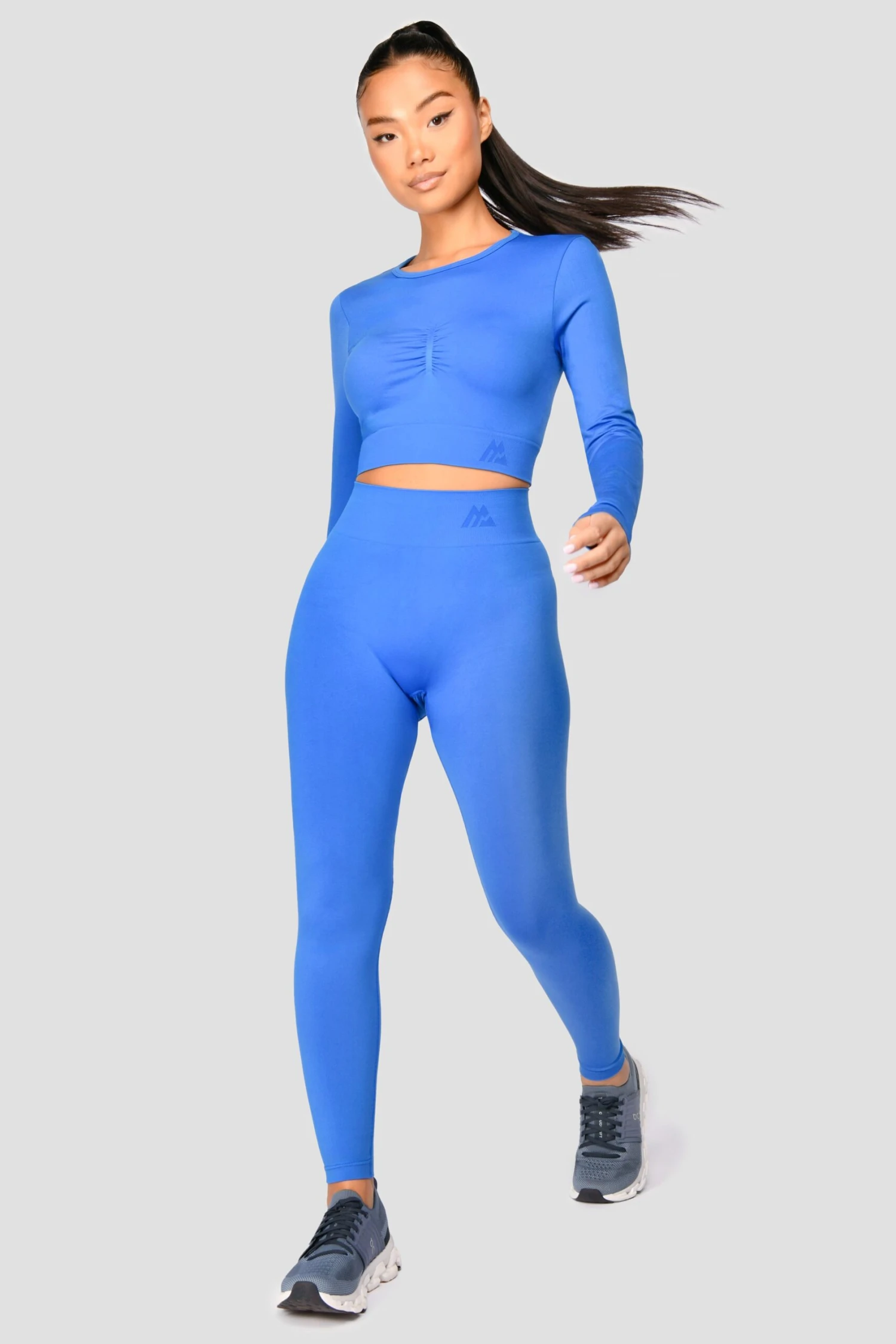 Evolve Seamless Crop - Egyptian Blue 3 Evolve Seamless Crop - Egyptian Blue - Image 3
