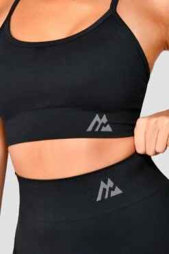 Evolve Seamless Bra Top - Black -Sports Clothing Store EvolveCoreSeamlessBraTop Black close