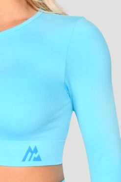Evolve Seamless Crop - Neon Sky 10 Evolve Seamless Crop - Neon Sky -Sports Clothing Store EvolveCoreSeamlessLsCrop NeonSky close