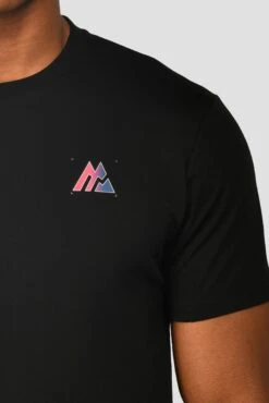 Radial T-Shirt - Black -Sports Clothing Store RADIAL TEE BLACK close logo detail