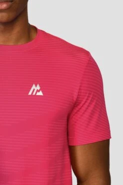 Speed Seamless T-Shirt - Hibiscus/Neon Pink -Sports Clothing Store SPEED SEAMLESS HIBISCUS NEON PINK logo detaillJPG