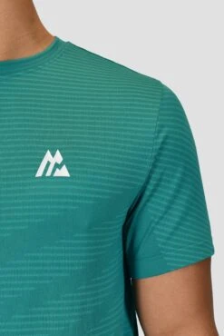 Speed Seamless T-Shirt - Deep Sea/Mountain Meadow -Sports Clothing Store SPEED SEAMLESS TEE DEEP SEA MOUNTAIN MEADOW logo detail jpg