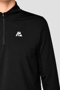 Junior Speed 1/4 Zip - Black 9 Junior Speed 1/4 Zip - Black -Sports Clothing Store Speed 1 4 Zip Black Logo Detail