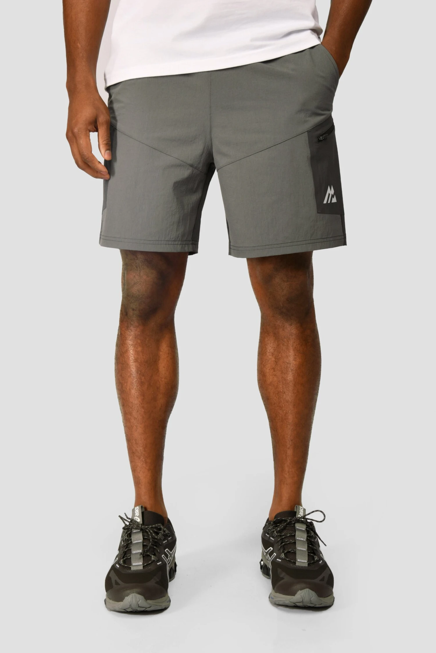 Ultra Woven Short - Cement Grey/Jet Grey 3 Ultra Woven Short - Cement Grey/Jet Grey - Image 3